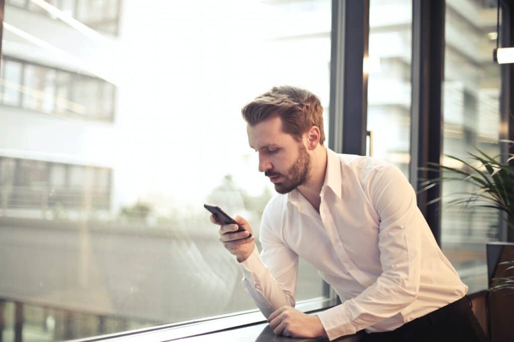investire nel mercato azionario da smartphone